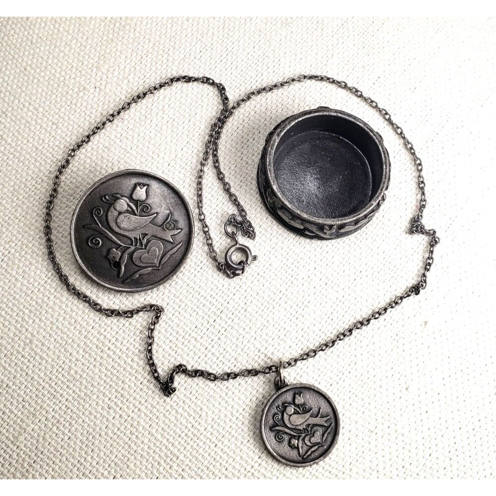 Vintage 1980's Signed Torino Pewter 3 In 1 Necklace Brooch Round Trinket Box - Picture 5 of 16